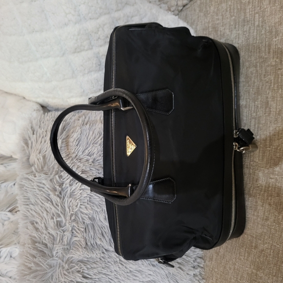 Prada Tessuto Nylon and Leather Top Handle Bag..Authentic!! - Picture 1 of 12